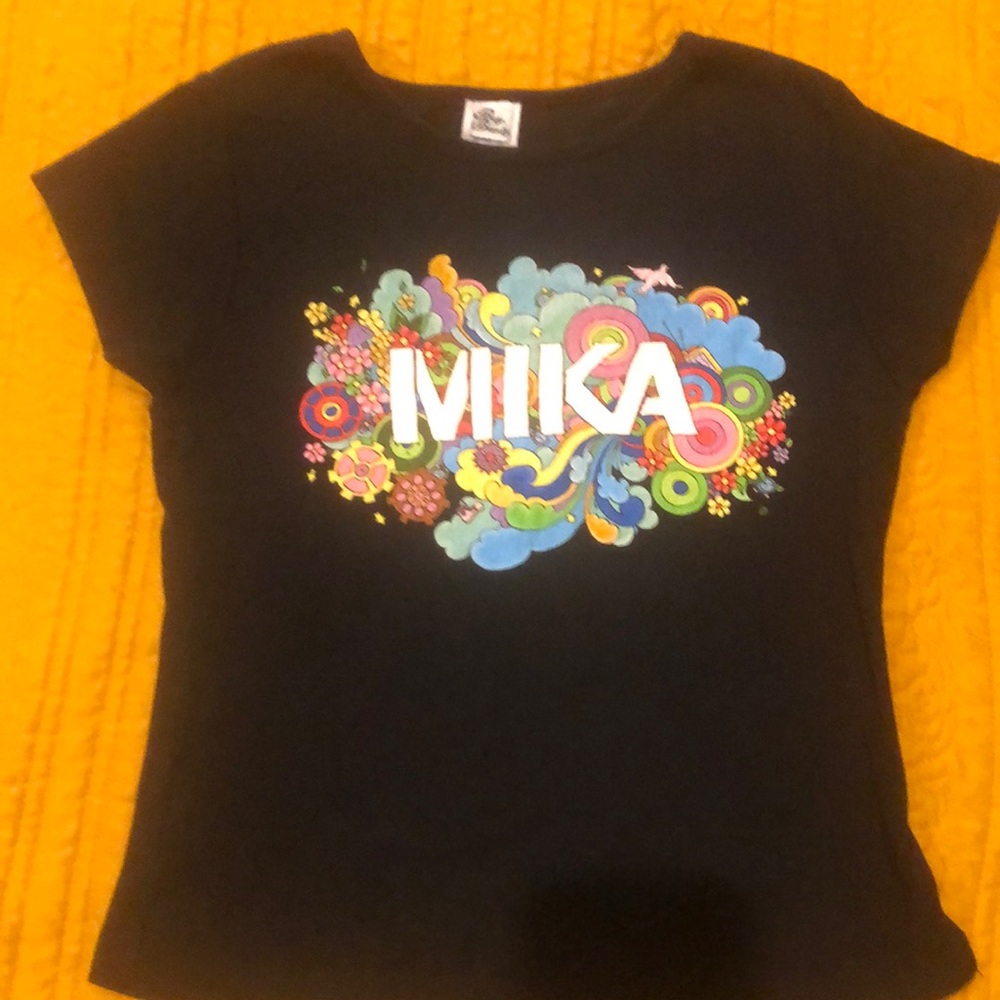 T-shirt